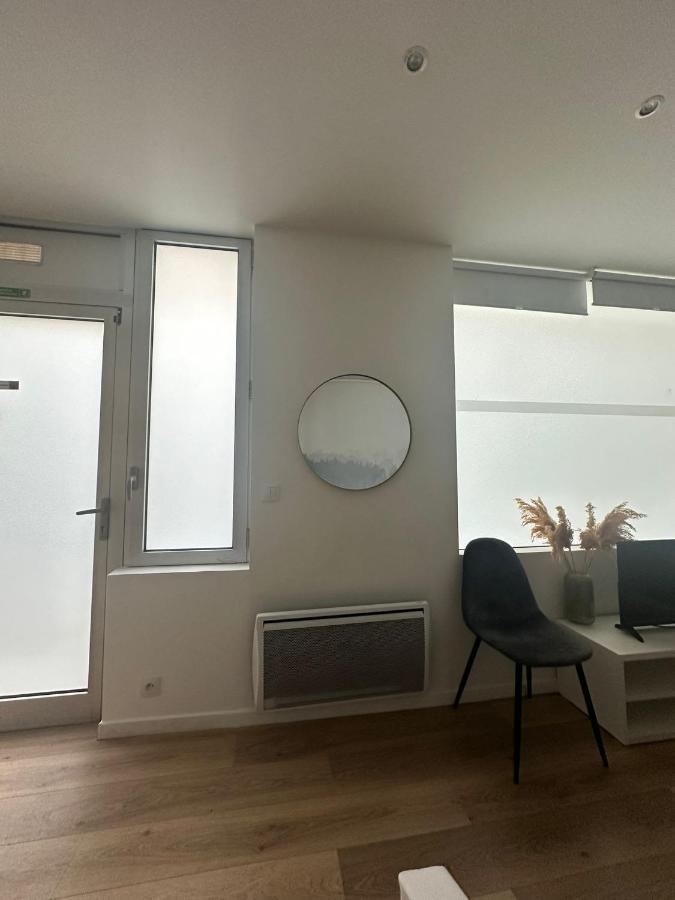 Modern And Warm Fully Renovated Split Level Apart Steps Away From The Grands Boulevard Daire Paris Dış mekan fotoğraf